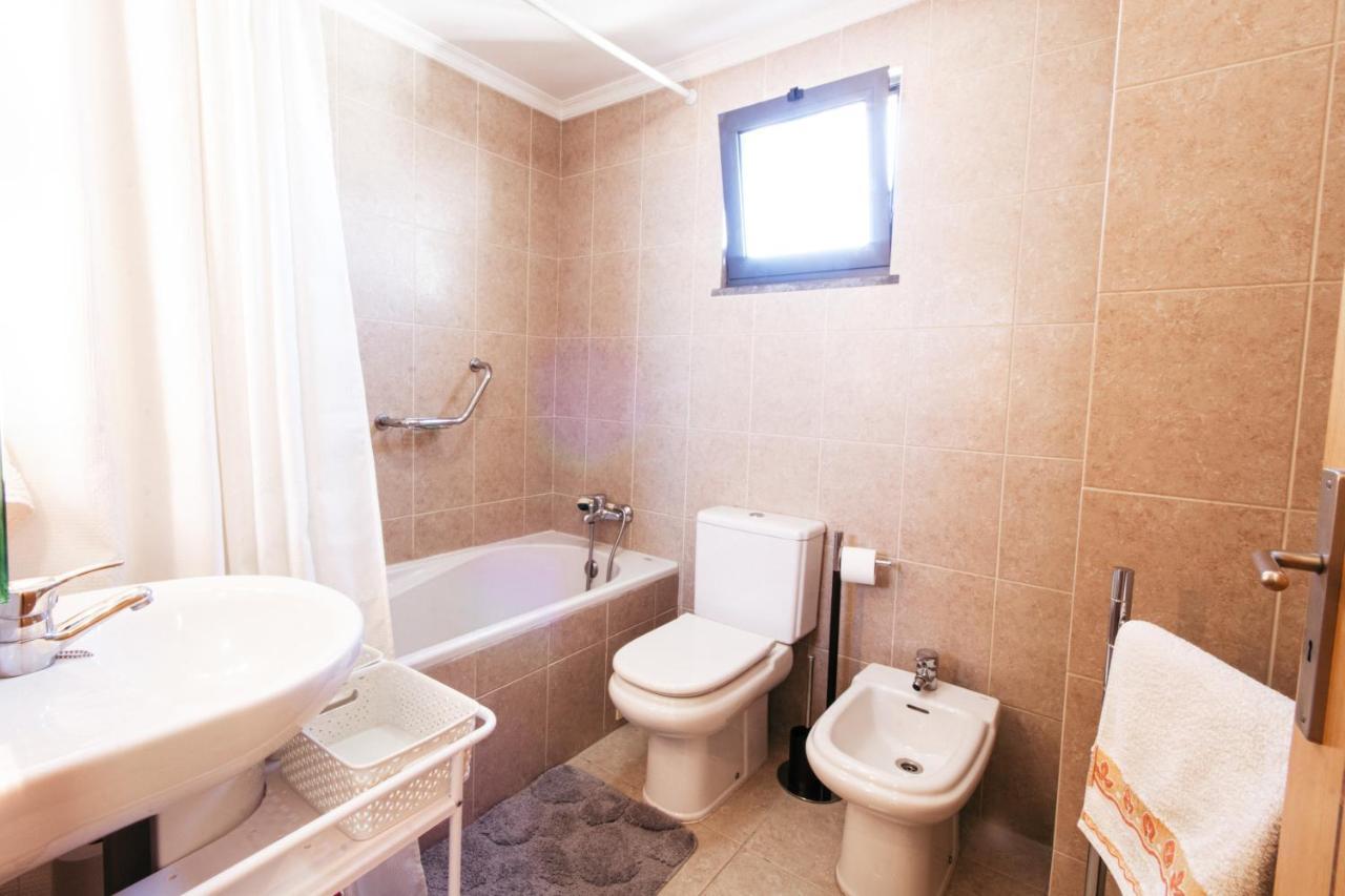 Lulina Two Bedroom By Alma Appartement